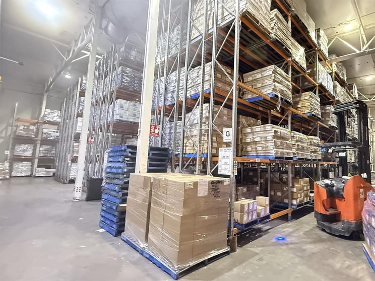 Factory, Warehouse & Industrial commercial property for lease at Building 12 - T2/470 Lytton Road Morningside QLD 4170 Factory, Warehouse & Industrial commercial property for lease at Building 12 - T2/470 Lytton Road Morningside QLD 4170