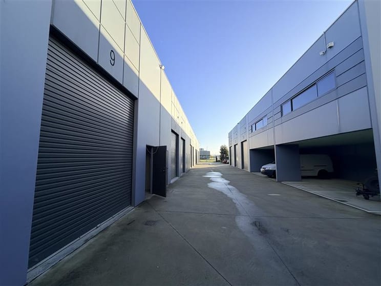 Factory, Warehouse & Industrial commercial property leased at 10 Cave Place Clyde North VIC 3978 Factory, Warehouse & Industrial commercial property leased at 10 Cave Place Clyde North VIC 3978