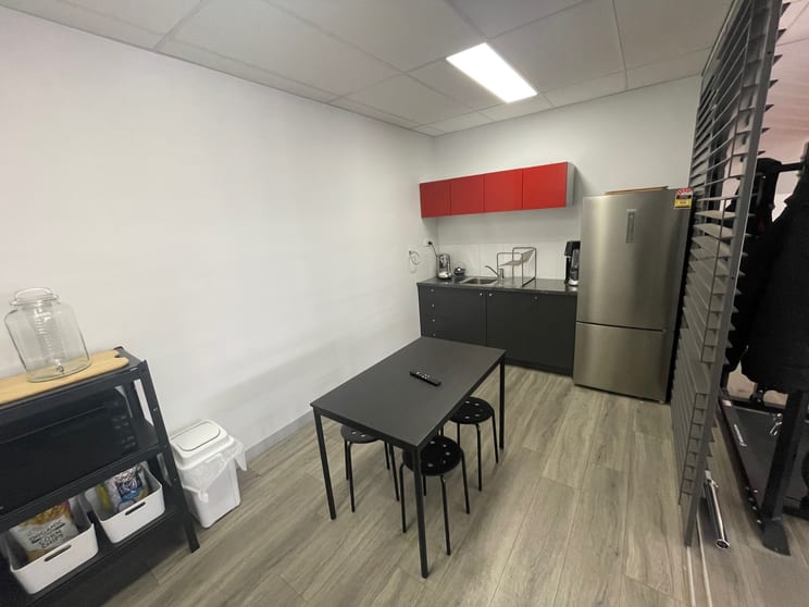 Factory, Warehouse & Industrial commercial property for lease at Unit 25/25-37 Huntingdale Road Burwood VIC 3125