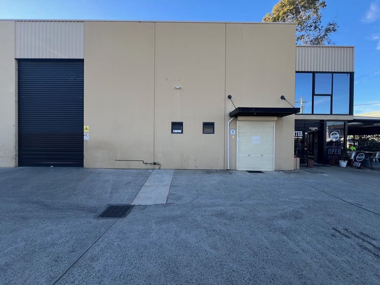 Factory, Warehouse & Industrial commercial property for lease at Unit 1/18 Enterprise Circuit Prestons NSW 2170