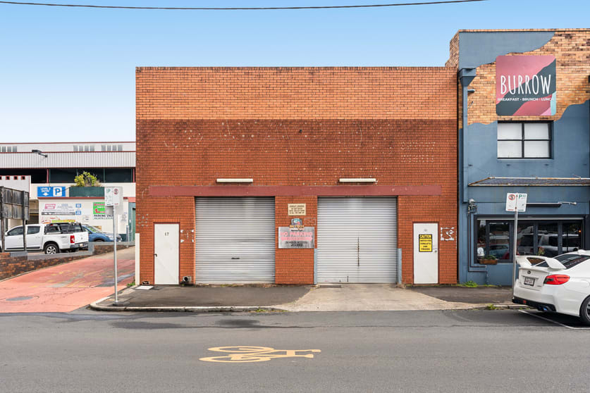 Shop & Retail commercial property for lease at 17 Railway Street Toowoomba City QLD 4350 Shop & Retail commercial property for lease at 17 Railway Street Toowoomba City QLD 4350
