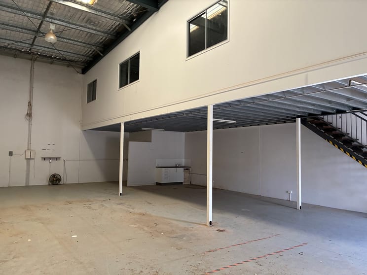 Factory, Warehouse & Industrial commercial property for lease at 4/6 Victory East Street Urangan QLD 4655 Factory, Warehouse & Industrial commercial property for lease at 4/6 Victory East Street Urangan QLD 4655