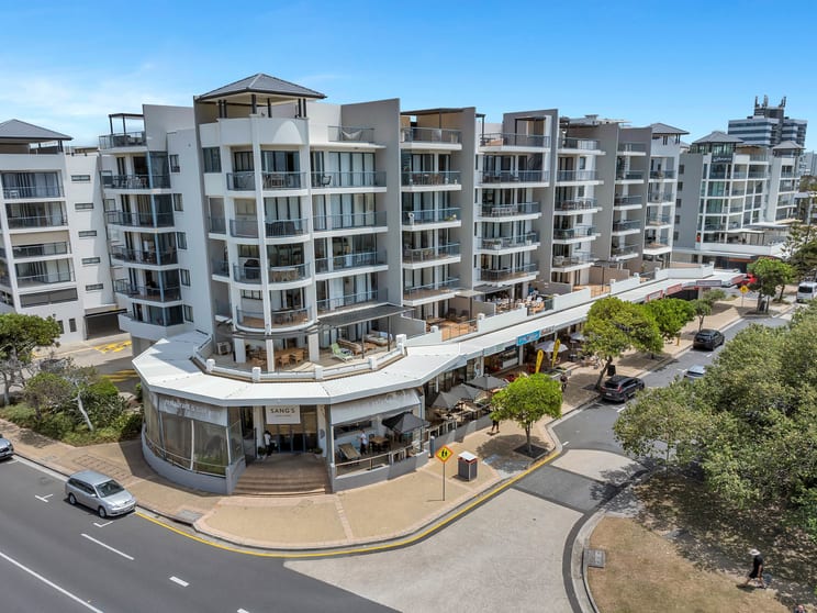 Shop & Retail commercial property for sale at 102 Alexandra Parade Alexandra Headland QLD 4572