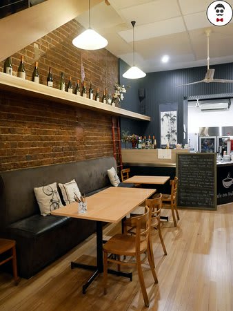 Cafe/restaurant for sale in popular hawthorn! Low rent!great profits! Cafe/restaurant for sale in popular hawthorn! Low rent!great profits!