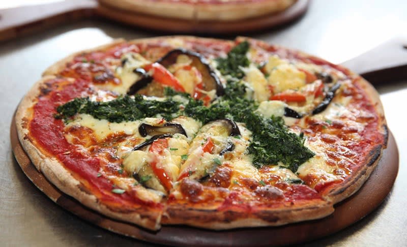 Long running pizza takeaway restaurant on main road in Hawthorn East
