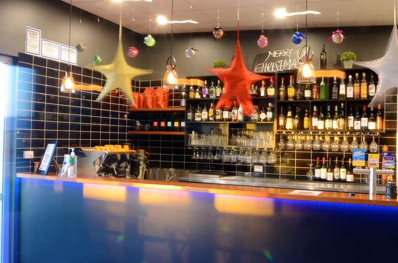 Jurien Bay Number 1 Licenced Restaurant, Café business for Sale. Jurien Bay Number 1 Licenced Restaurant, Café business for Sale.