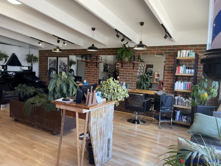 Thriving Hair Salon in Prime Phillip Island Location Thriving Hair Salon in Prime Phillip Island Location