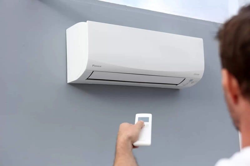 Easy Expansion Opportunity - Air Conditioning & Refrigeration Easy Expansion Opportunity - Air Conditioning & Refrigeration