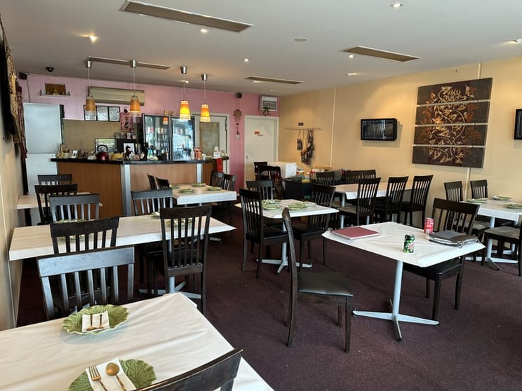 Established Thai Restaurant for sale in desirable location!