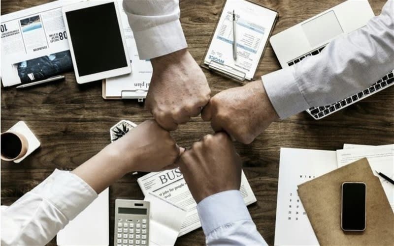 Business Sales and Consulting Business Business Sales and Consulting Business