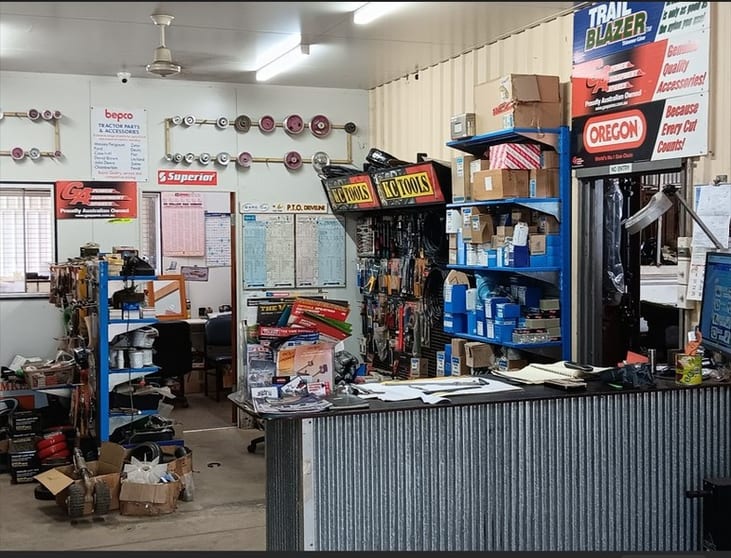 Freehold welding/engineering shop. Only one for 100 country miles Freehold welding/engineering shop. Only one for 100 country miles