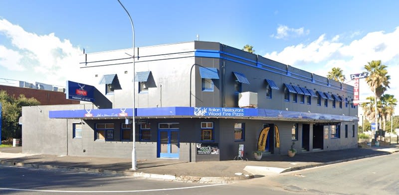 Thriving Italian Restaurant  Parkes, NSW