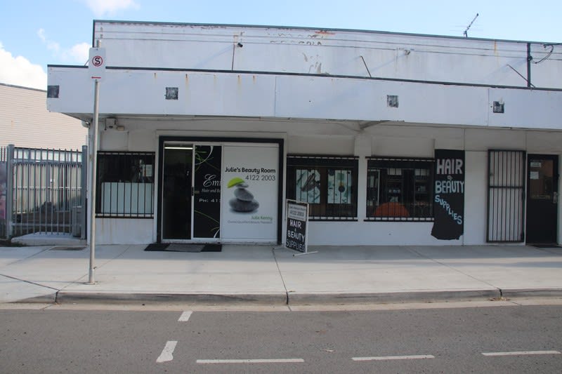 Eminence Hair & Beauty Supplies