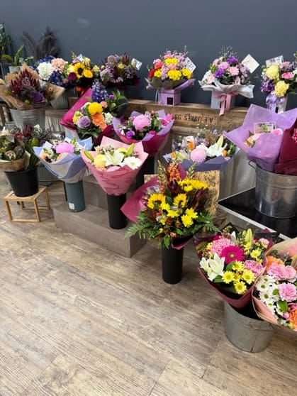 Florist & Giftware Business - On Track to Return Over $90,000 to the Working Owner Florist & Giftware Business - On Track to Return Over $90,000 to the Working Owner