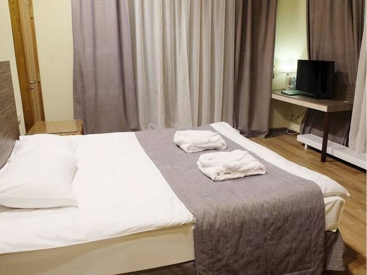 Regional QLD Leasehold Motel - 21 Rooms with Restaurant Regional QLD Leasehold Motel - 21 Rooms with Restaurant