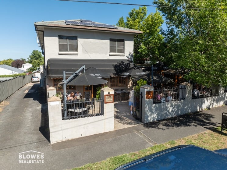 Much Loved Successful Cafe For Sale In Orange NSW