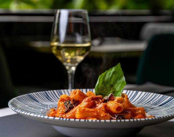Contemporary Restaurant & Bar Restro & Bar 5884 Contemporary Restaurant & Bar Restro & Bar 5884