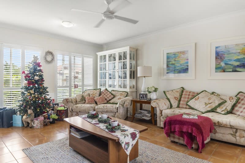 Onsite Management Rights Business with Manager's Residence for Sale in Mermaid Waters Onsite Management Rights Business with Manager's Residence for Sale in Mermaid Waters