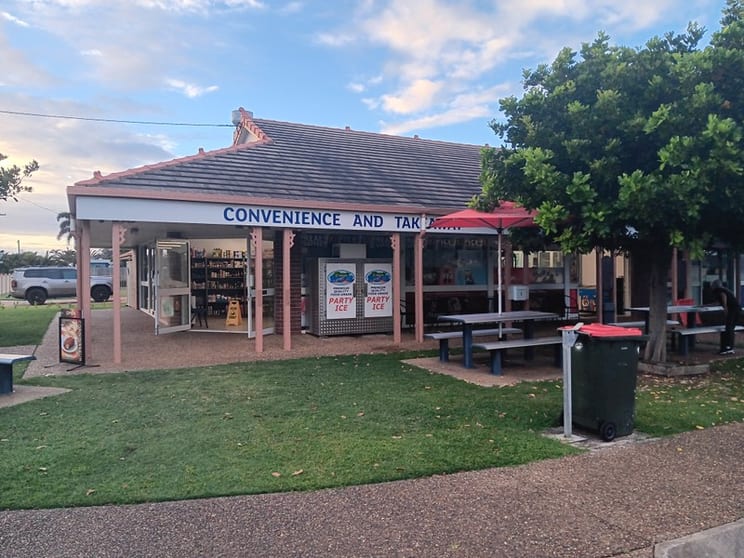Carlyle Gardens Convenience Store and Takeaway - a profit powerhouse in Bargara