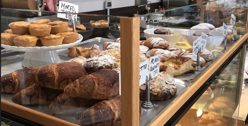 Inner-North Established Italian Bakery/Café Prime Corner Location | Live-In Opportunity Inner-North Established Italian Bakery/Café Prime Corner Location | Live-In Opportunity