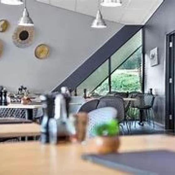 Well-Established Seafood Dine-In & Takeaway Business For Sale - Prime Burnie Location, TAS - Turnover Over $1 Million - Strong Gross Margins - Plant & Equipment Included - Loyal Clientele - High-Growth Potential - Asking Price: $248,050