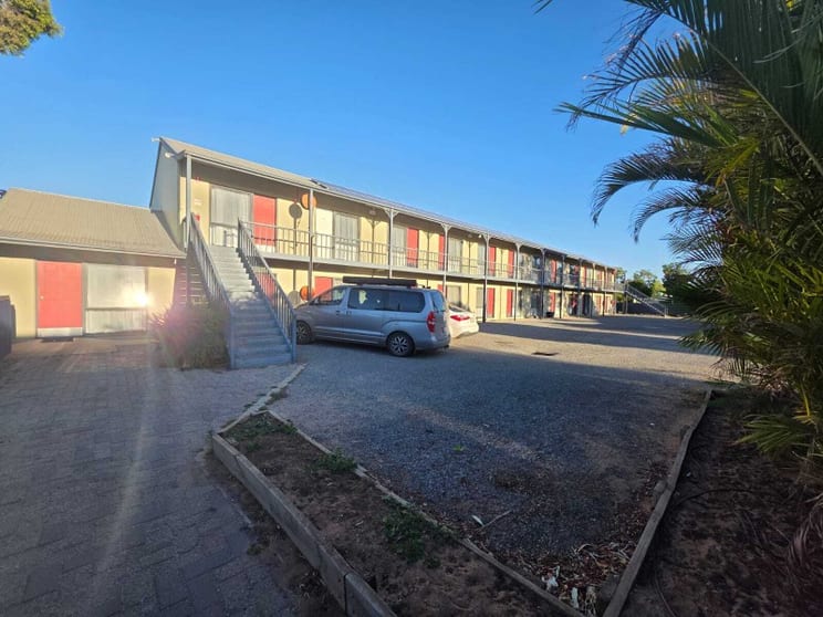 MOTIVATED VENDOR! Established 24 Room Leasehold Motel  Wentworth, NSW