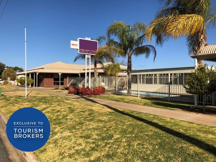 Secure Lease, Booming Area And Making Money With Development Happening In Area - 89ml