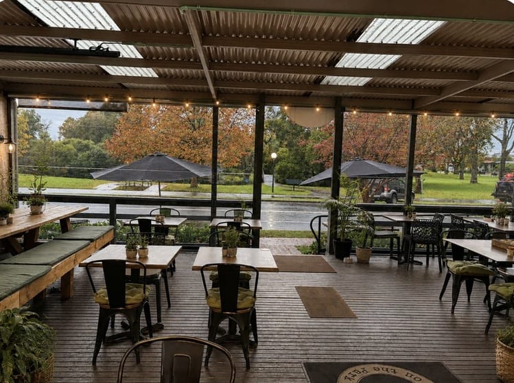 Busy Established Cafe For Sale Busy Established Cafe For Sale