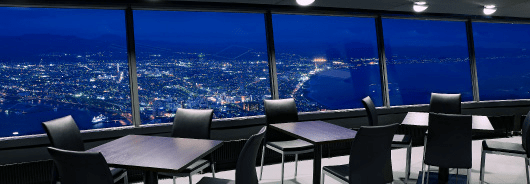 Choosing Restaurant Genova as your dinner spot to slowly enjoy the night view is also recommended