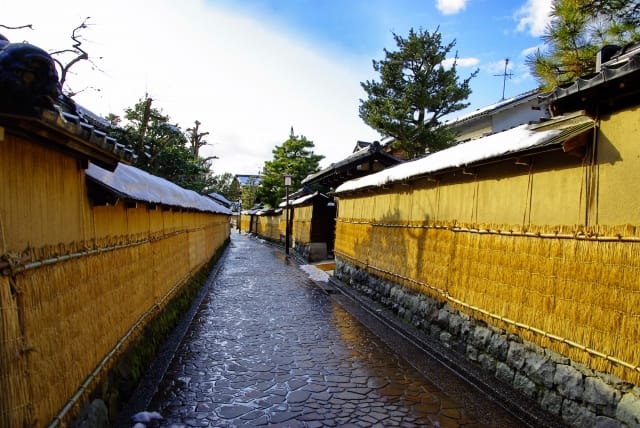 Earthen Wall Komogake Work