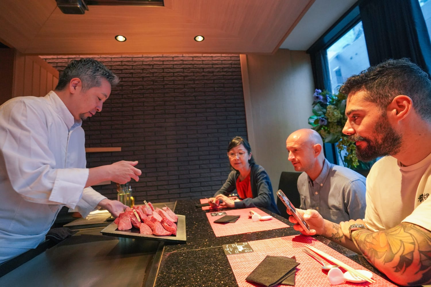 For Tasting Wagyu at Hard-to-Reserve High-End Restaurants, Local Tours Are Recommended