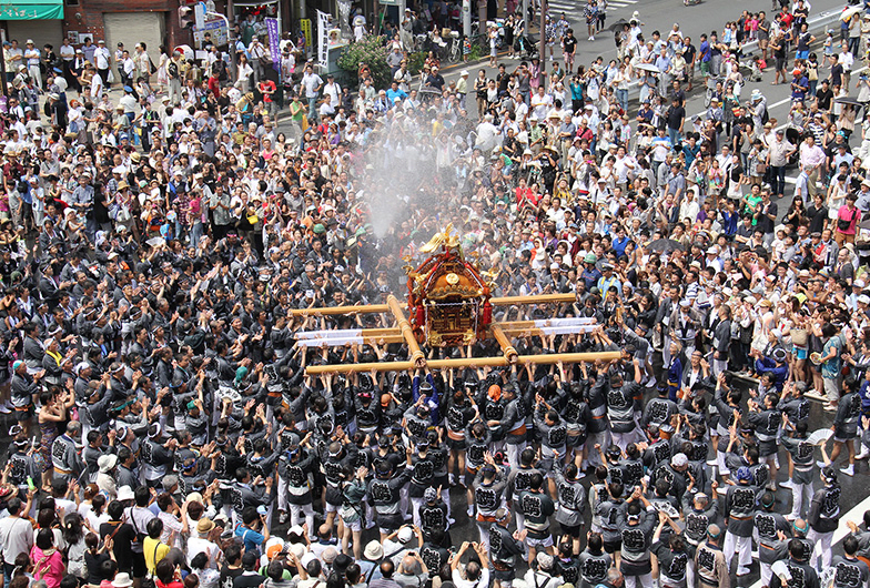 Fukagawa Festival (One of Edo's Three Great Festivals)