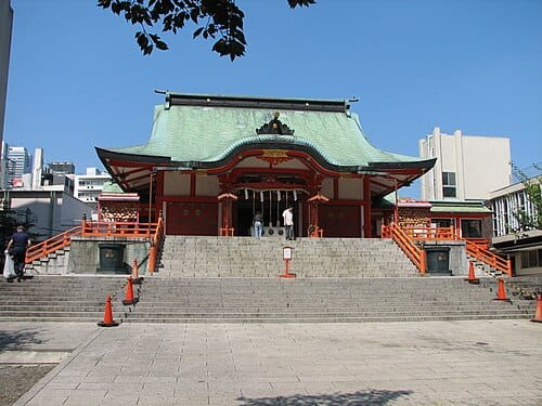 Hanazono-jinja_haiden