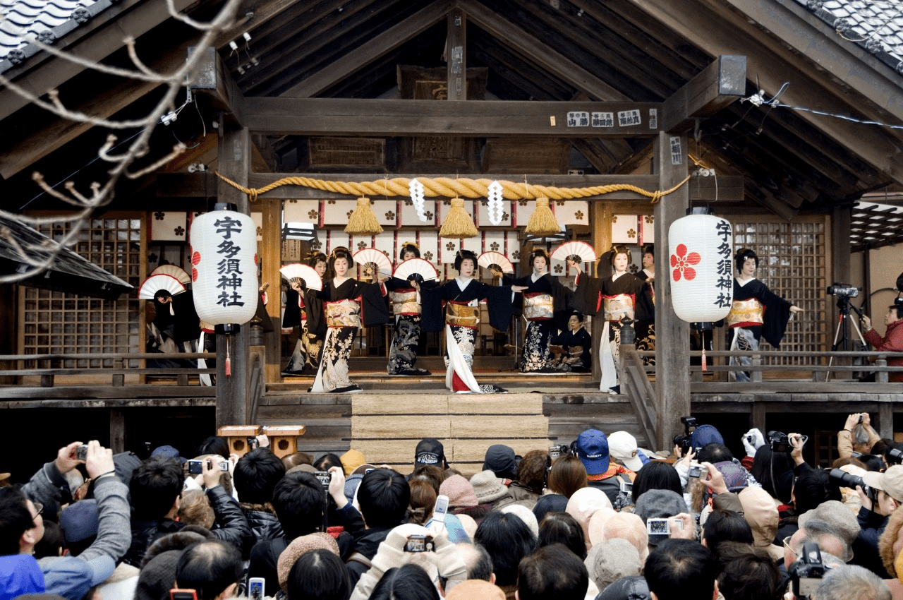 Setsubun Festival at Utasu Shrine