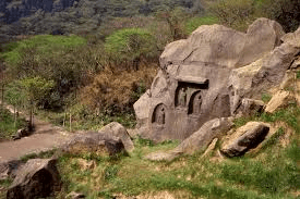 Motohakone Stone Buddhas