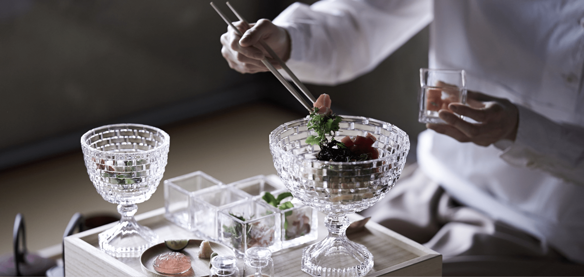 The Fun of Freely Arranging Ingredients and Condiments to Create Your Original Kaisen Don