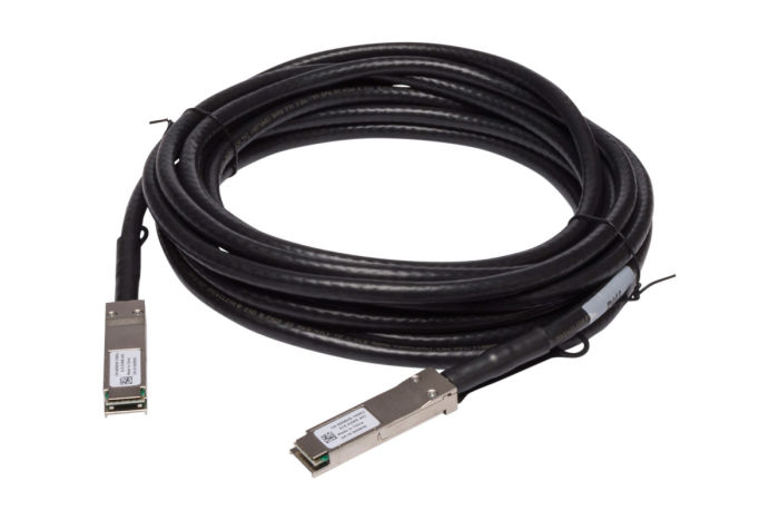 Dell QSFP+ to QSFP+ 10/40GbE Copper Cable 7M 05RH0