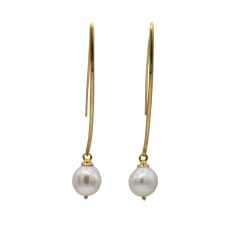 Phyngin Hook Earrings – Pearl: Stunning simplicity!