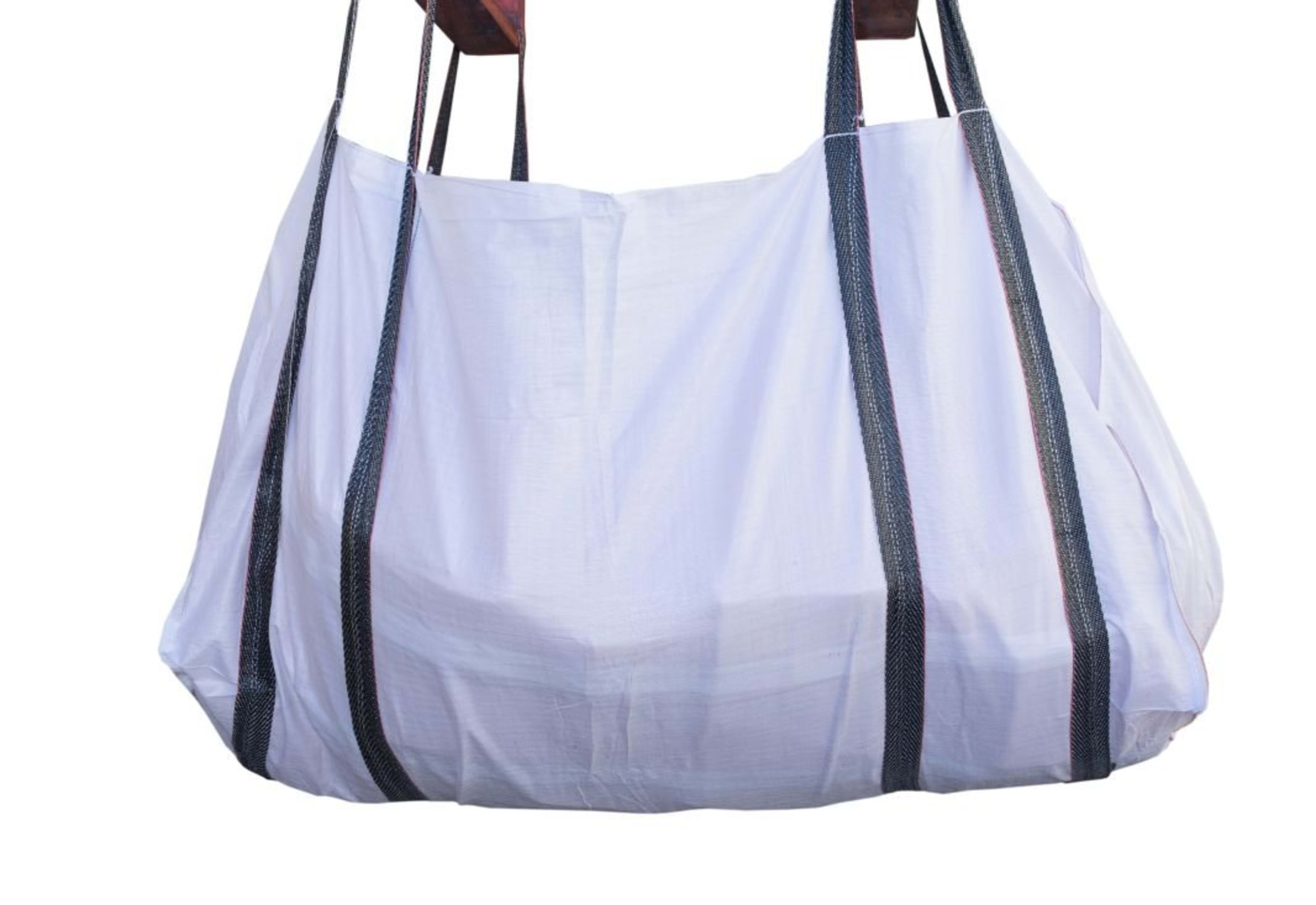 h and m white bag