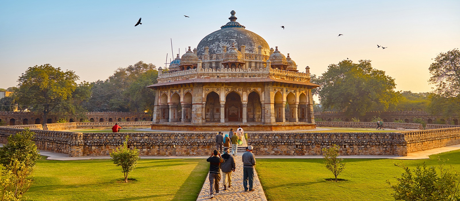 Exclusive Travel Tips for Your Destination Delhi in North India