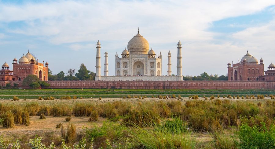Enchanting Travels India Tours Amazing view of Taj Mahal in the Evening