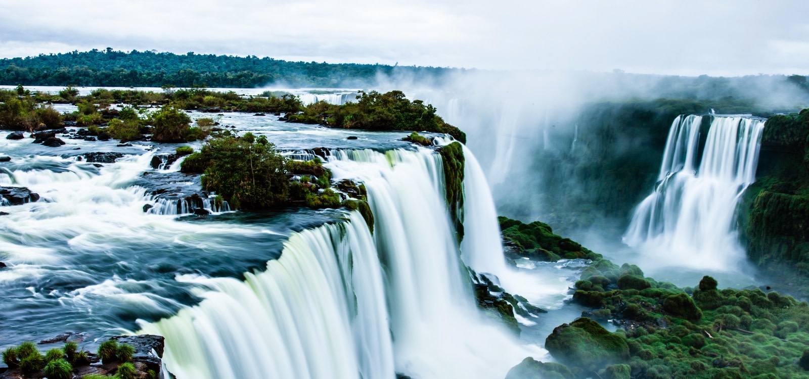 Iguazú Falls - The World's Largest Waterfalls | Argentina Tour