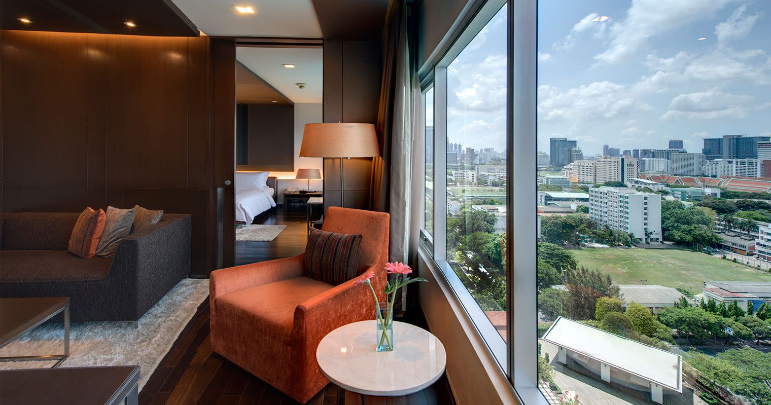 hotels near pathumwan princess hotel bangkok