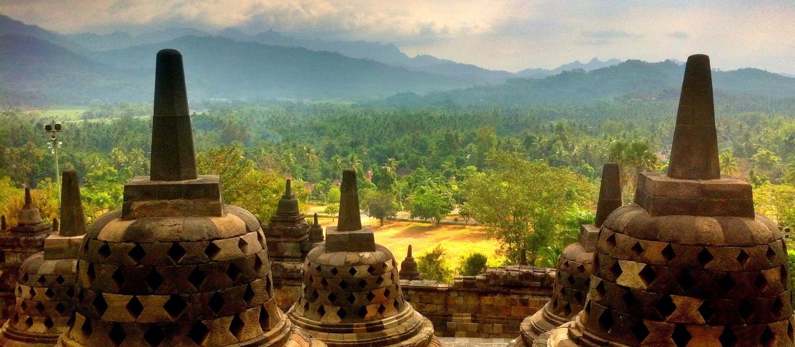 Festive Special: Indonesias Timeless Landscapes and Unique Culture Festive Special: Indonesias Timeless Landscapes and Unique Culture
