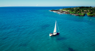 Example private tour: Aloha: Island Hopping in Hawaii Example private tour: Aloha: Island Hopping in Hawaii
