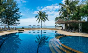 Beachfront pool