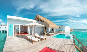 Emerald Superior Water Villa Pool