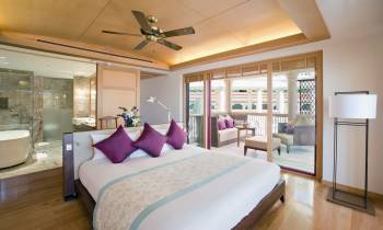 Premium Deluxe Ocean Facing Room