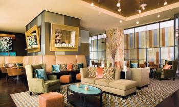 Bar 10 lounge