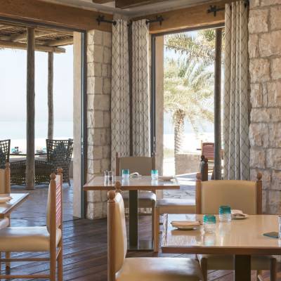 Turquoiz Restaurant Interior